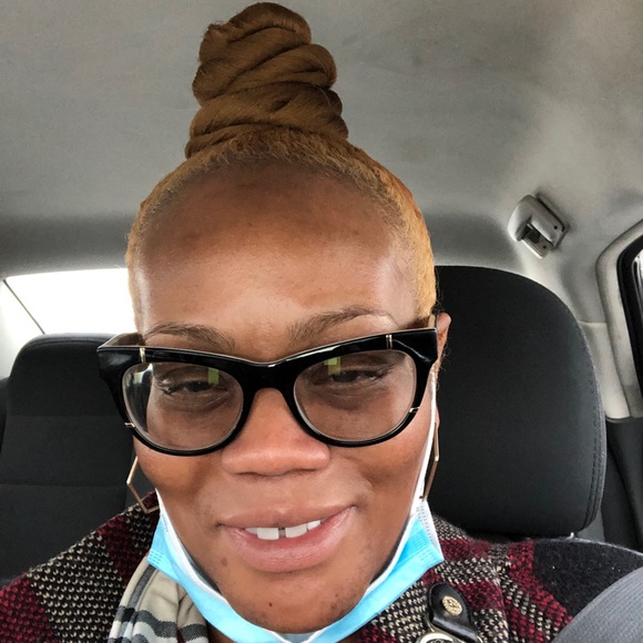 Meet your Posher, Toya - Picture 9 of 13